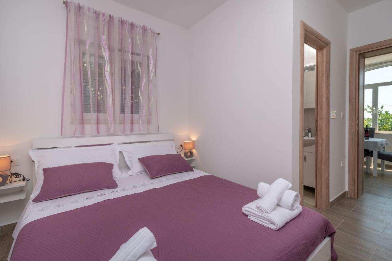 Apartman Niksi Трогир Екстериор снимка