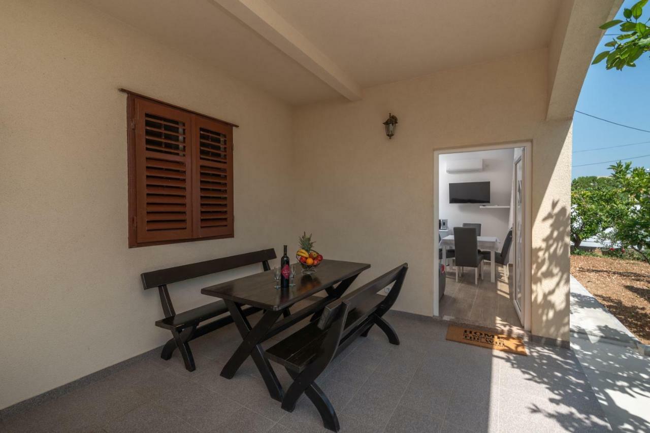 Apartman Niksi Трогир Екстериор снимка