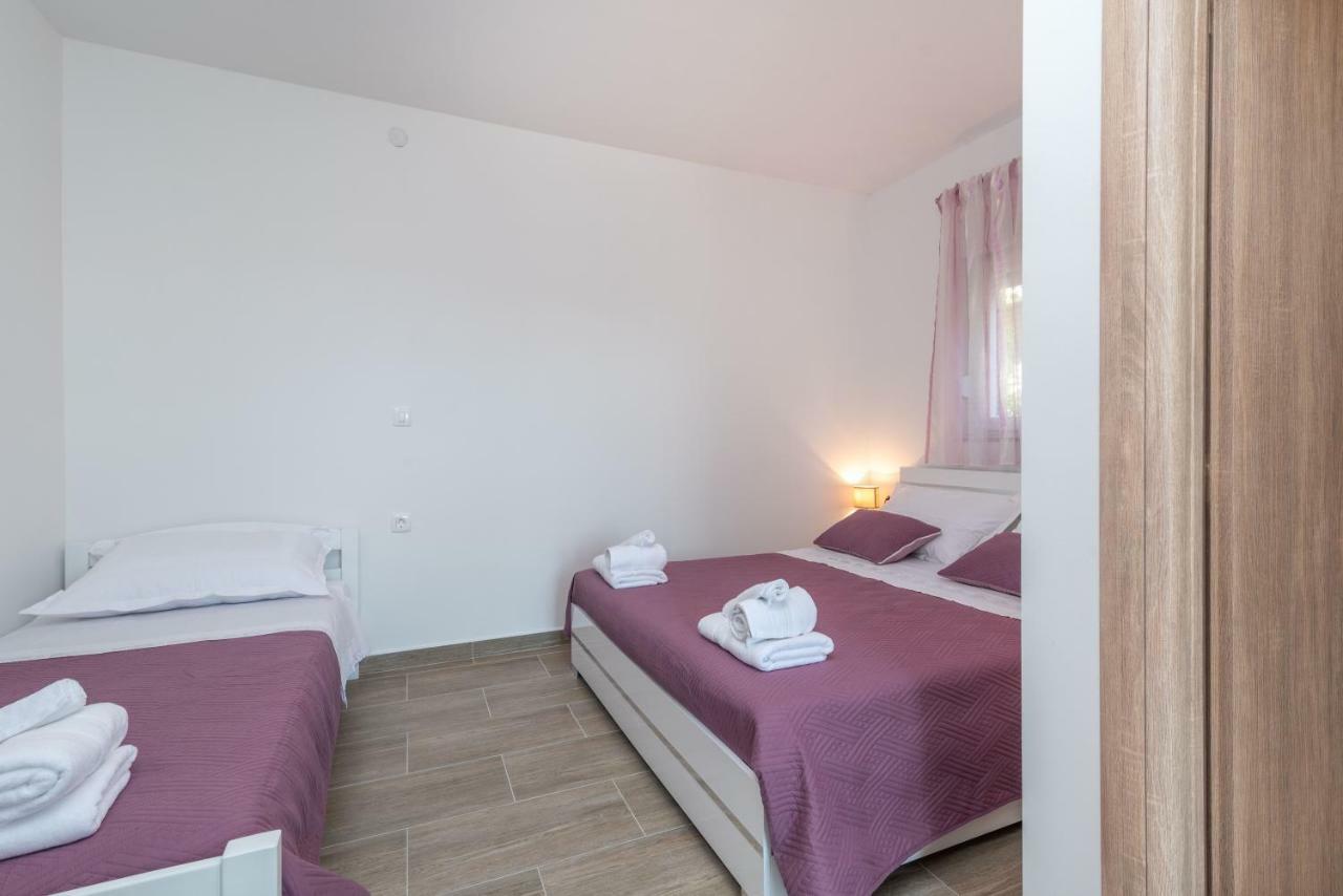 Apartman Niksi Трогир Екстериор снимка
