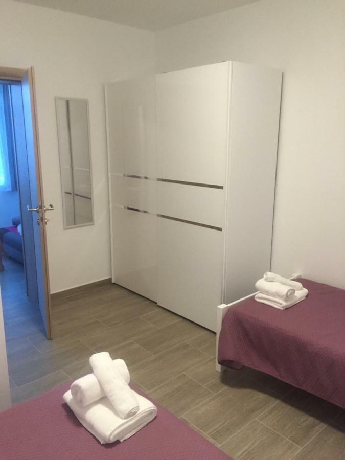 Apartman Niksi Трогир Екстериор снимка